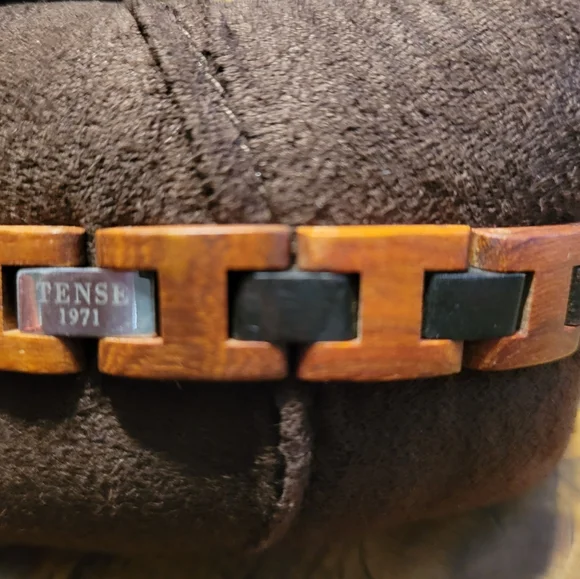 NWT Tense Wood Watch - Picture 2 of 6